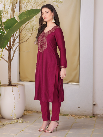 Vaclav Vine Embroidered Kurta Pant Set with Dupatta – Roman Silk